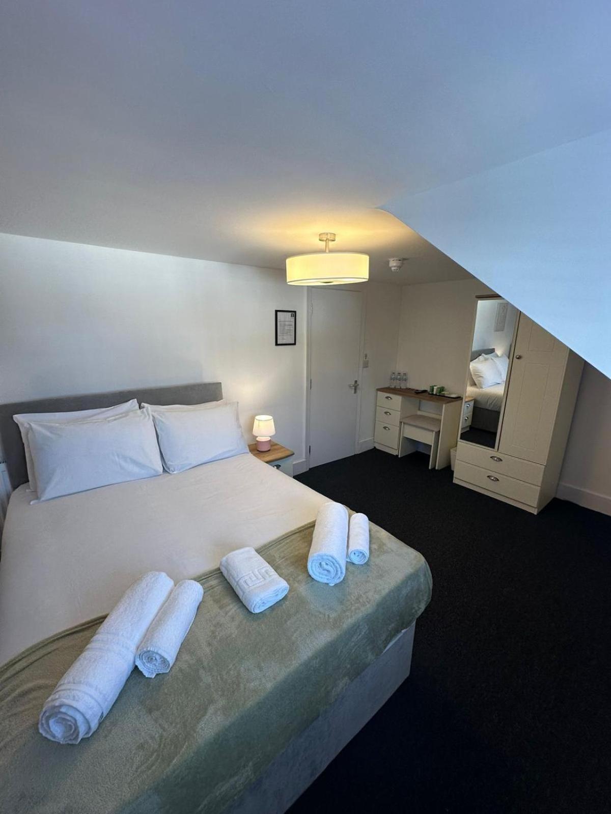 Cambridge Central Rooms - Tas Accommodations エクステリア 写真