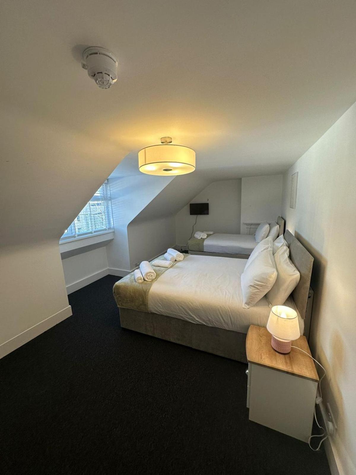 Cambridge Central Rooms - Tas Accommodations エクステリア 写真