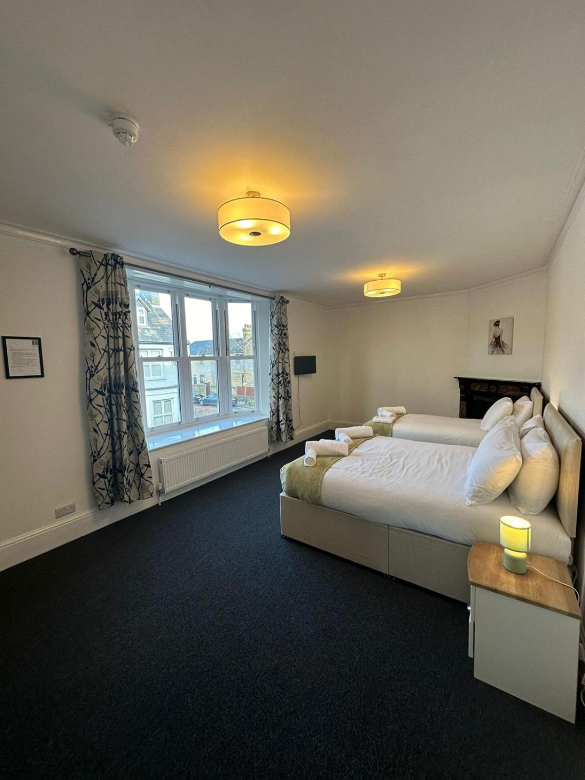 Cambridge Central Rooms - Tas Accommodations エクステリア 写真