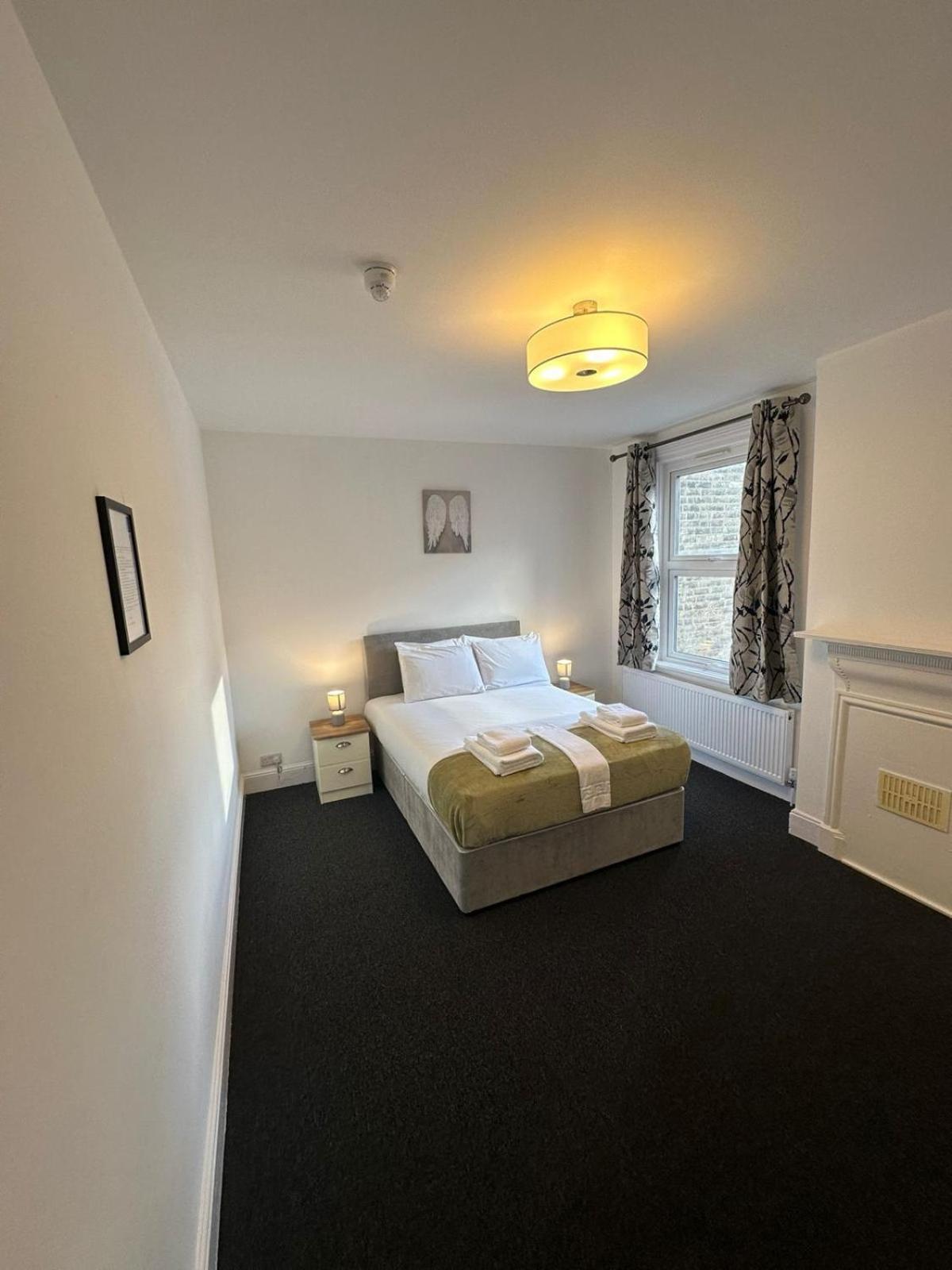 Cambridge Central Rooms - Tas Accommodations エクステリア 写真