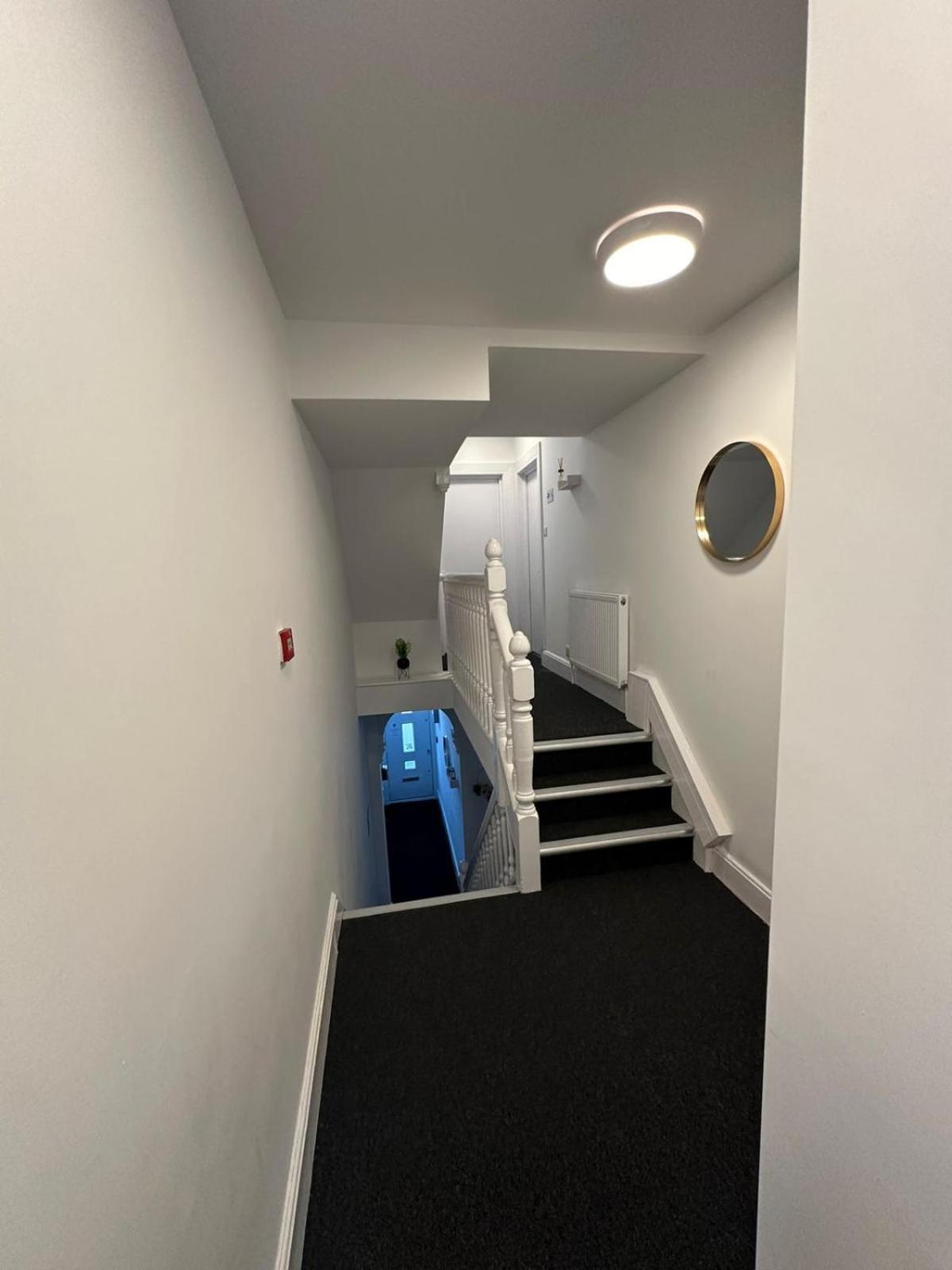 Cambridge Central Rooms - Tas Accommodations エクステリア 写真