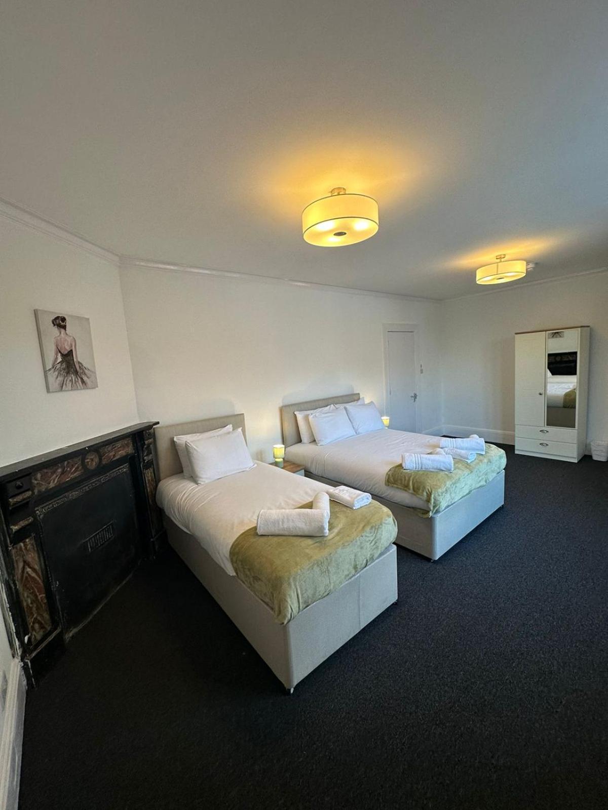 Cambridge Central Rooms - Tas Accommodations エクステリア 写真