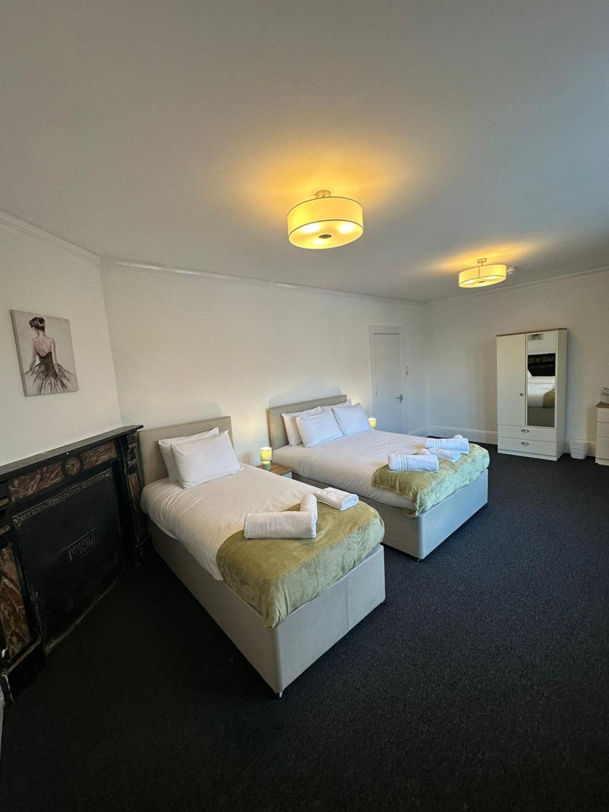 Cambridge Central Rooms - Tas Accommodations エクステリア 写真